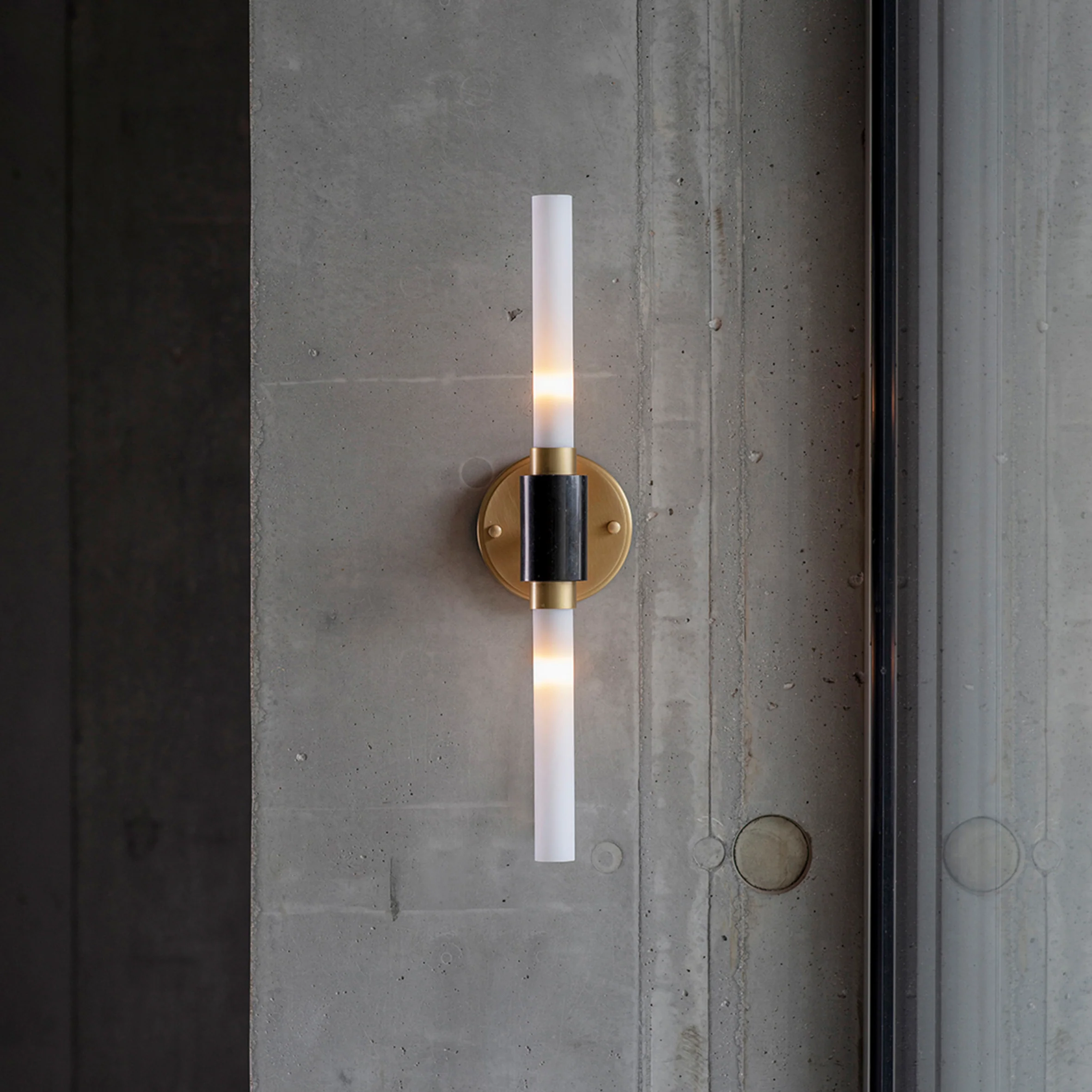 Strip Wall Lamp - Image 3