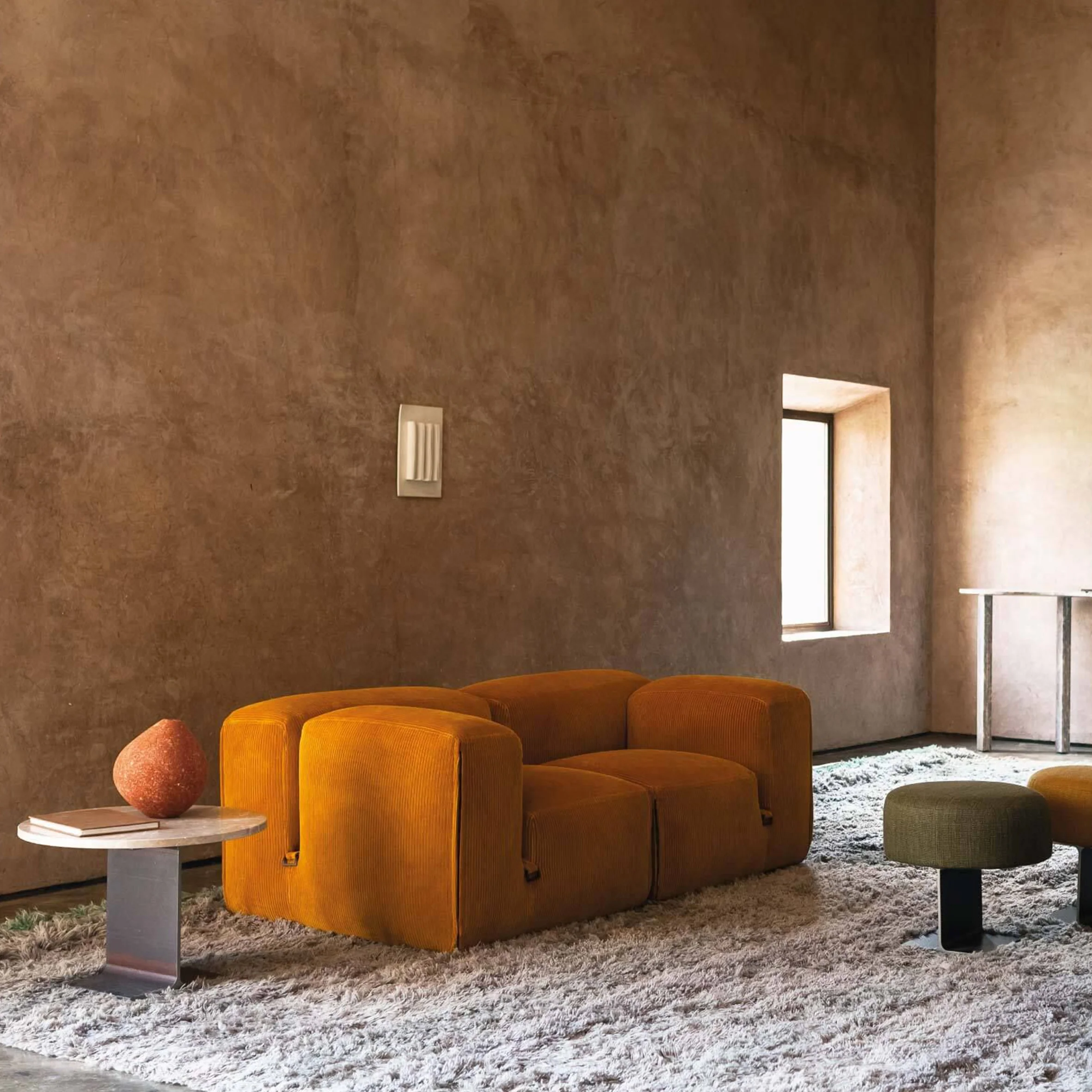 Trono Side Table - Image 2