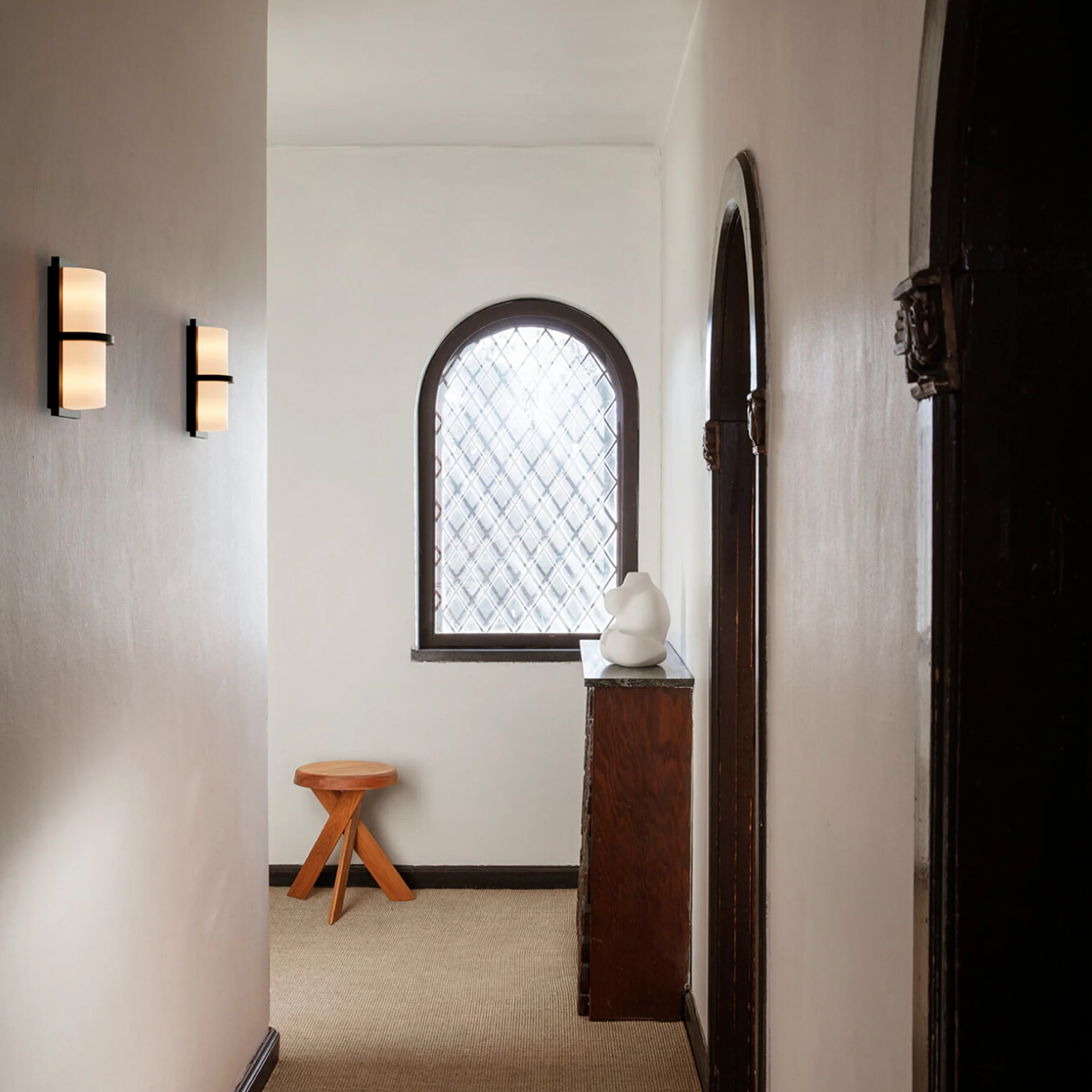 Ublo Wall Light - Image 4