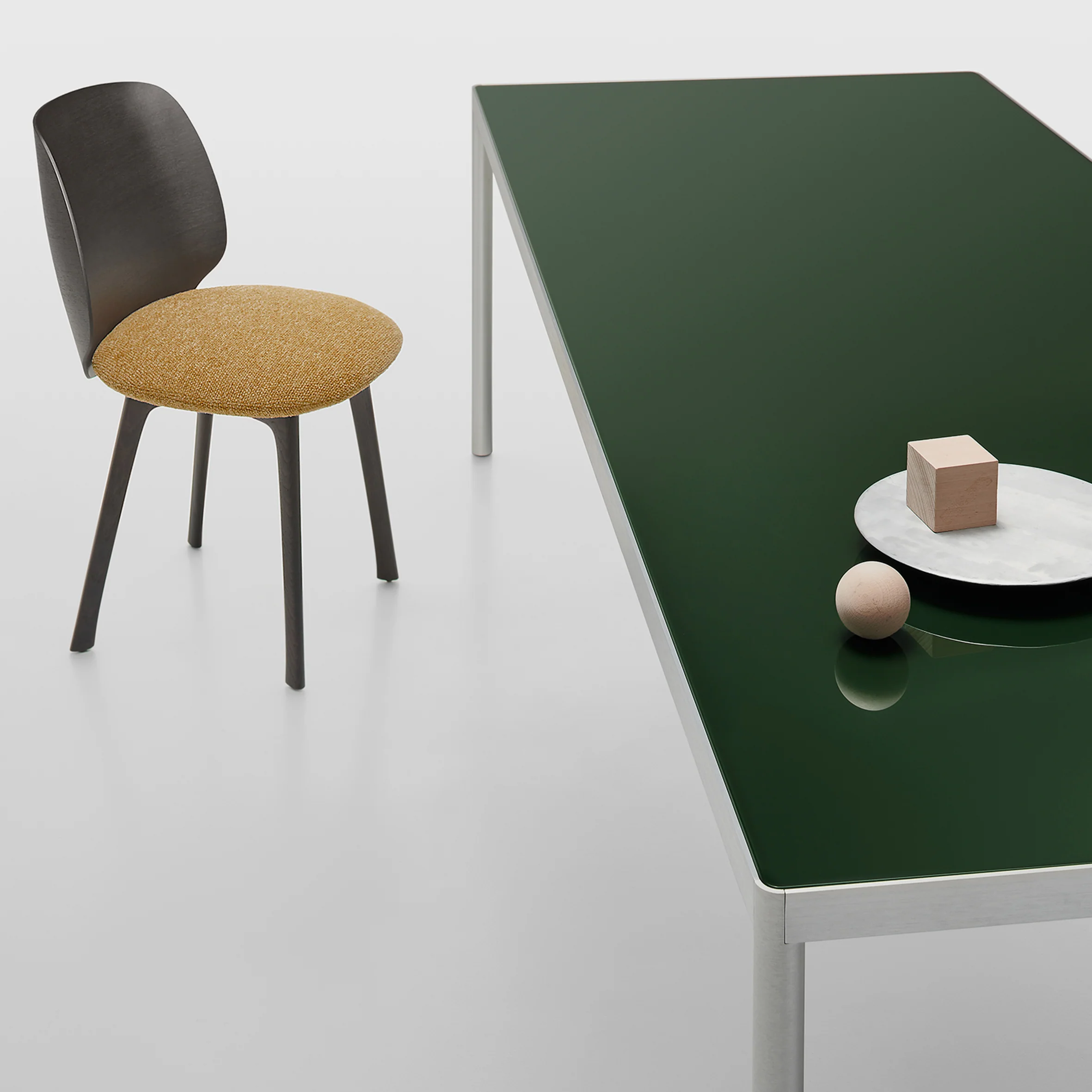 Universal Collection Chair - Image 5