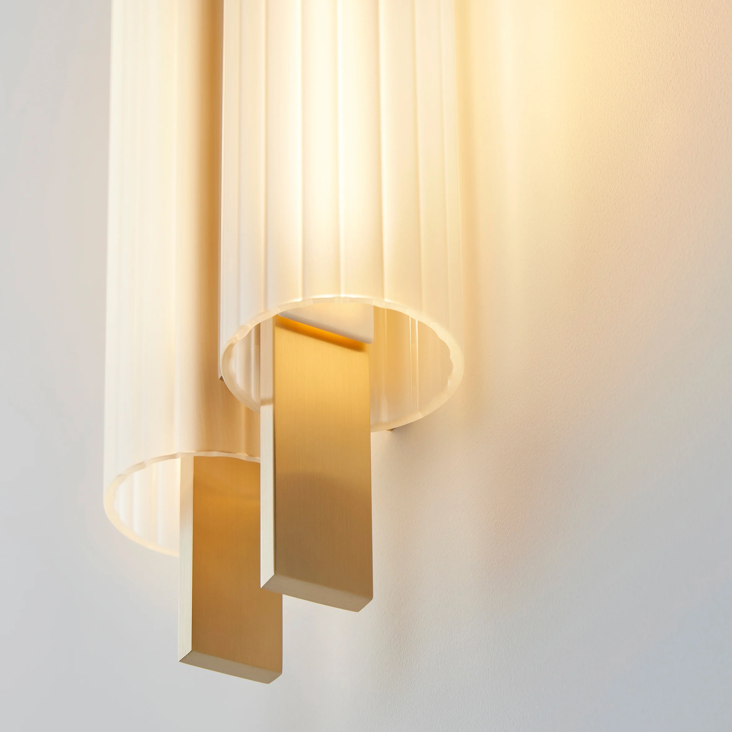 Volant Wall Light - Image 17