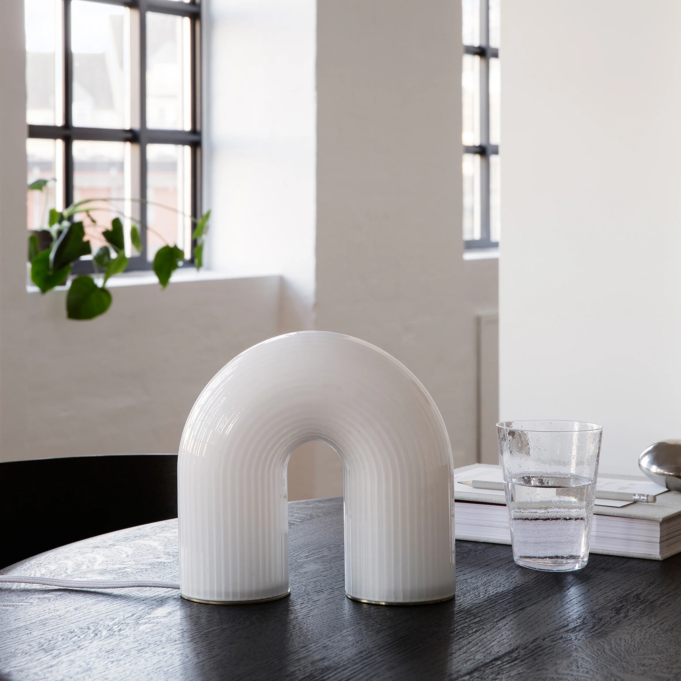 Vuelta Table Lamp - Image 3
